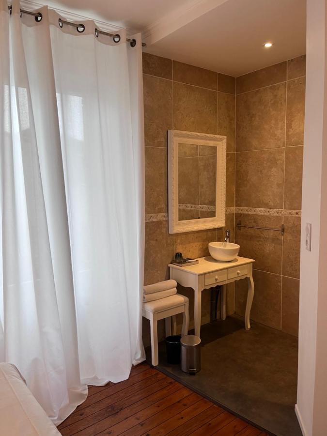L'Hostellerie De Sevremont Saint-Michel-Mont-Mercure Екстер'єр фото