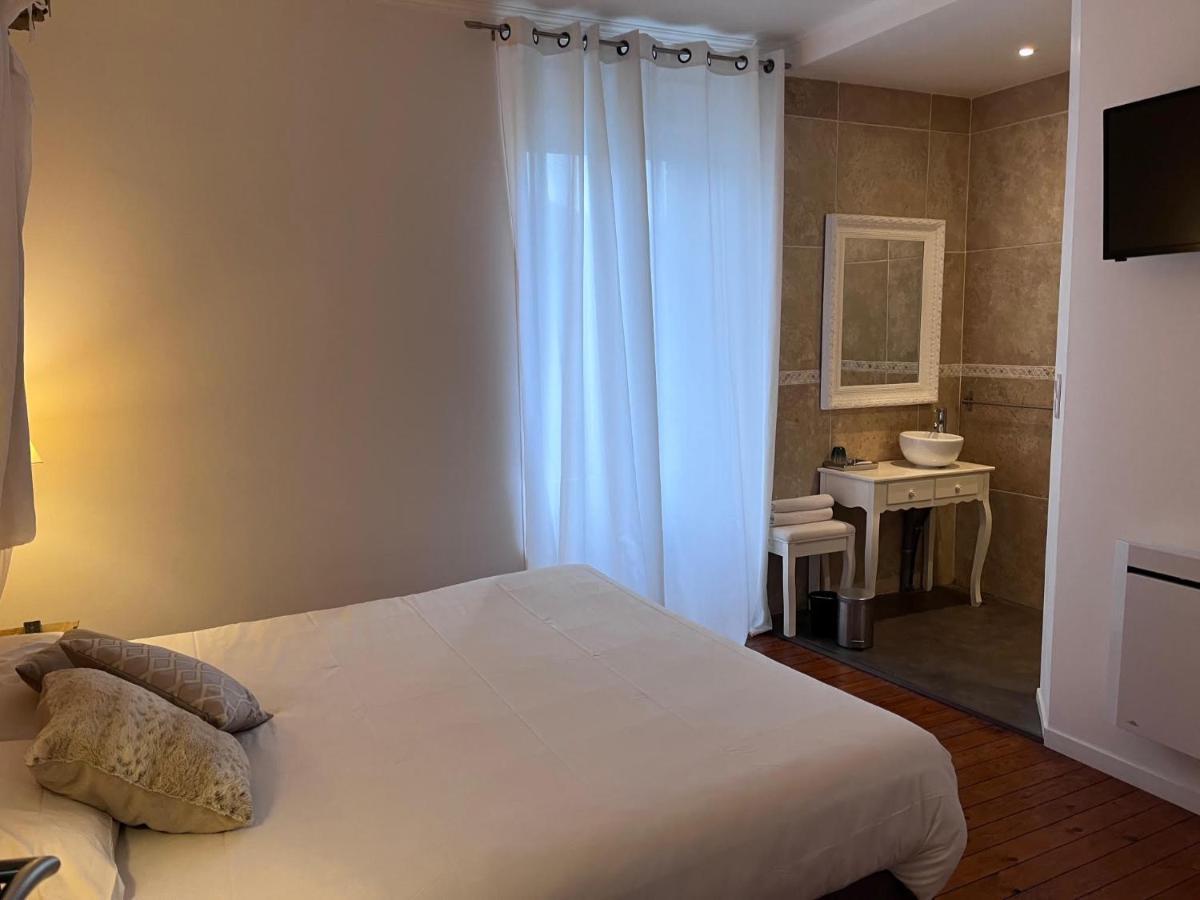 L'Hostellerie De Sevremont Saint-Michel-Mont-Mercure Екстер'єр фото