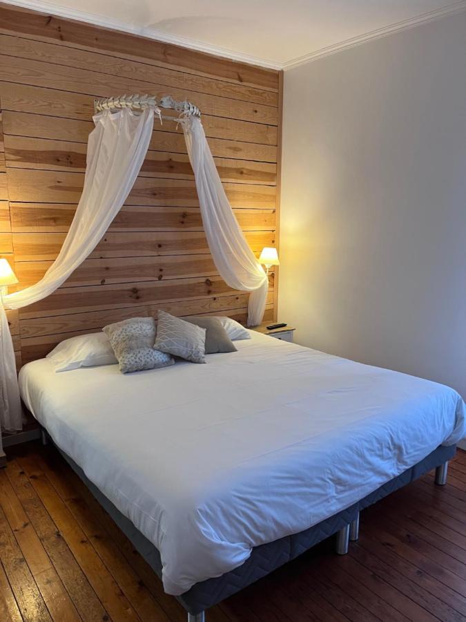 L'Hostellerie De Sevremont Saint-Michel-Mont-Mercure Екстер'єр фото