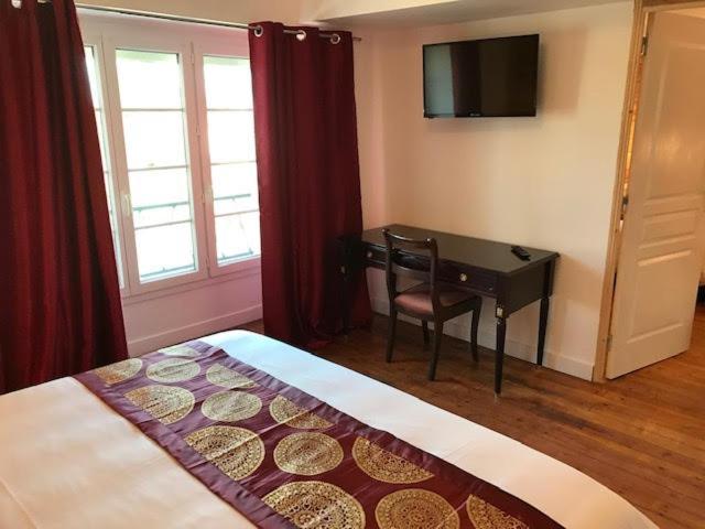 L'Hostellerie De Sevremont Saint-Michel-Mont-Mercure Екстер'єр фото